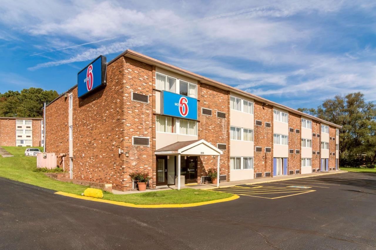 Motel 6-New Stanton, Pa Eksteriør billede